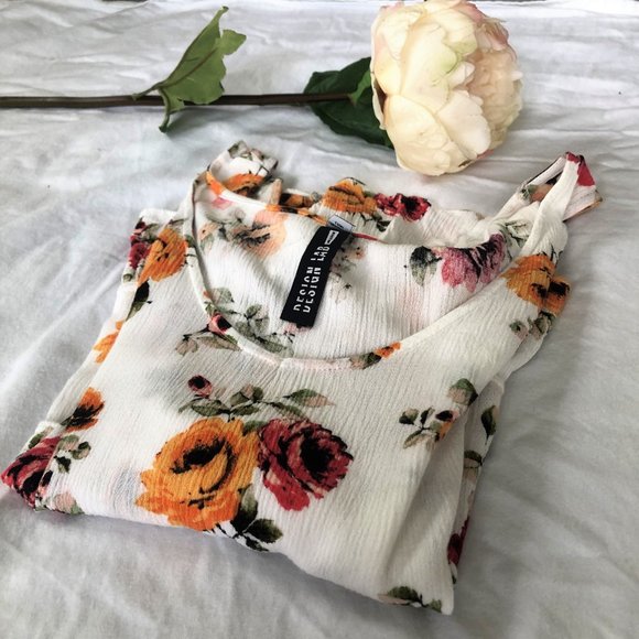 Floral Ruffle Crop Tank - Picture 5 of 8